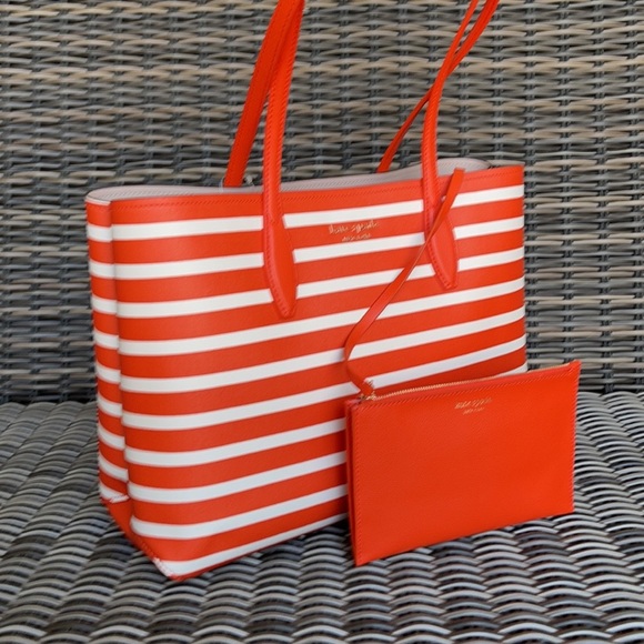 kate spade Handbags - Kate Spade All Day Sailing Stripe Large Tote